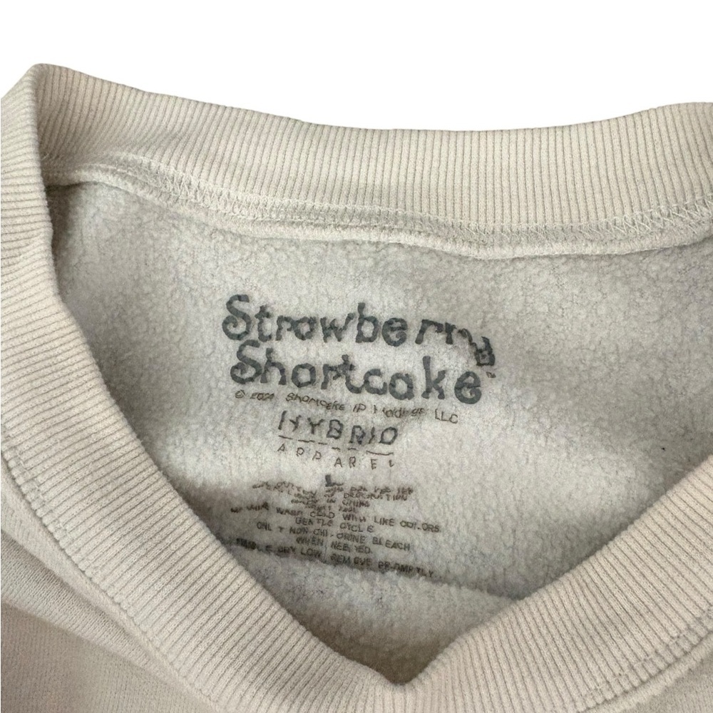 Strawberry Shortcake Sweatshirt Embroidered - Picture 3 of 6